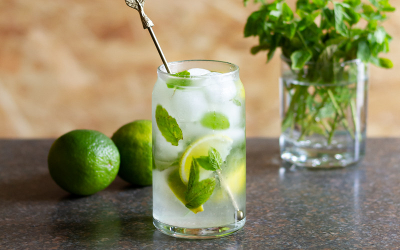 Hard Seltzer Mojito 